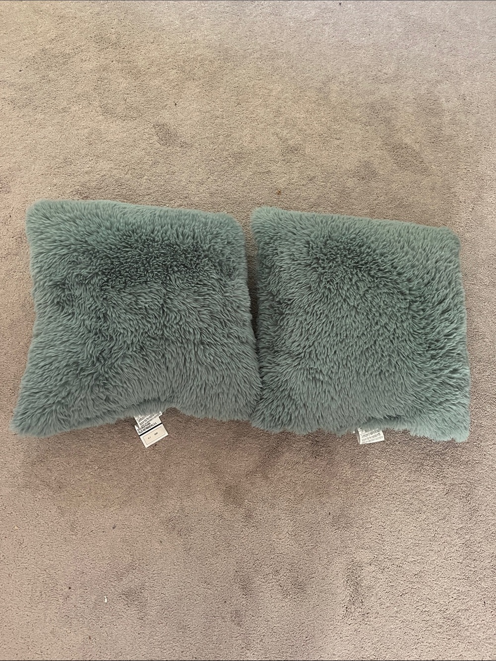 Mainstays Plush Faux Fur Throw Pillow (Set of 2) - Light Sage